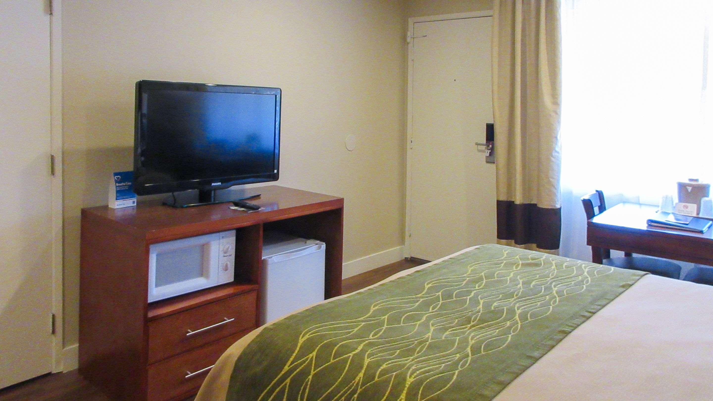 Comfort Inn Бишоп Экстерьер фото